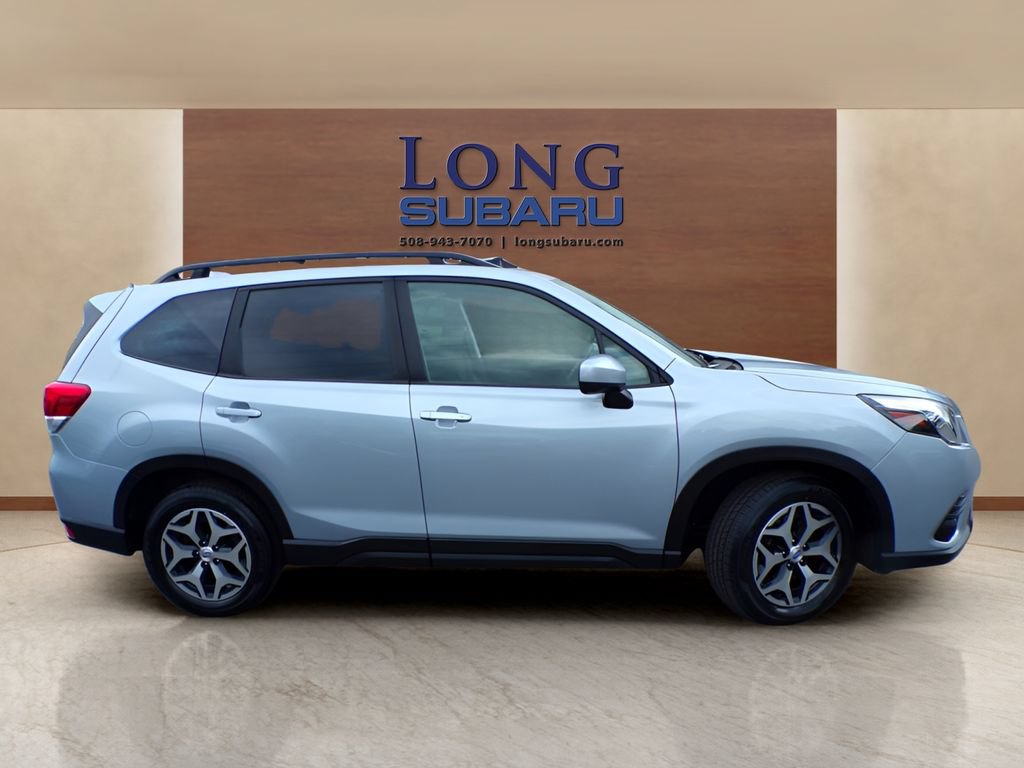 Certified 2023 Subaru Forester Premium AWD/4WD image 6