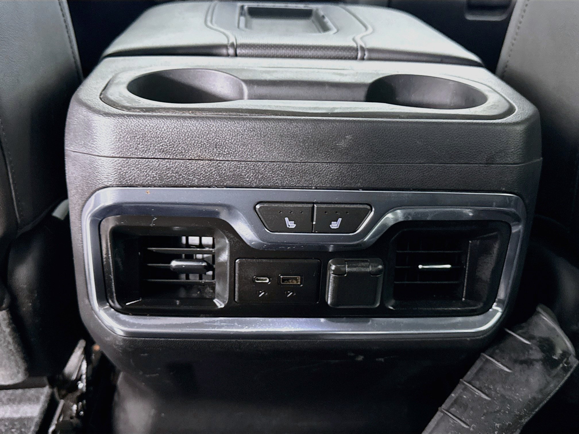 Used 2019 Chevrolet Silverado 1500 High Country w/ Technology Package RWD image 28