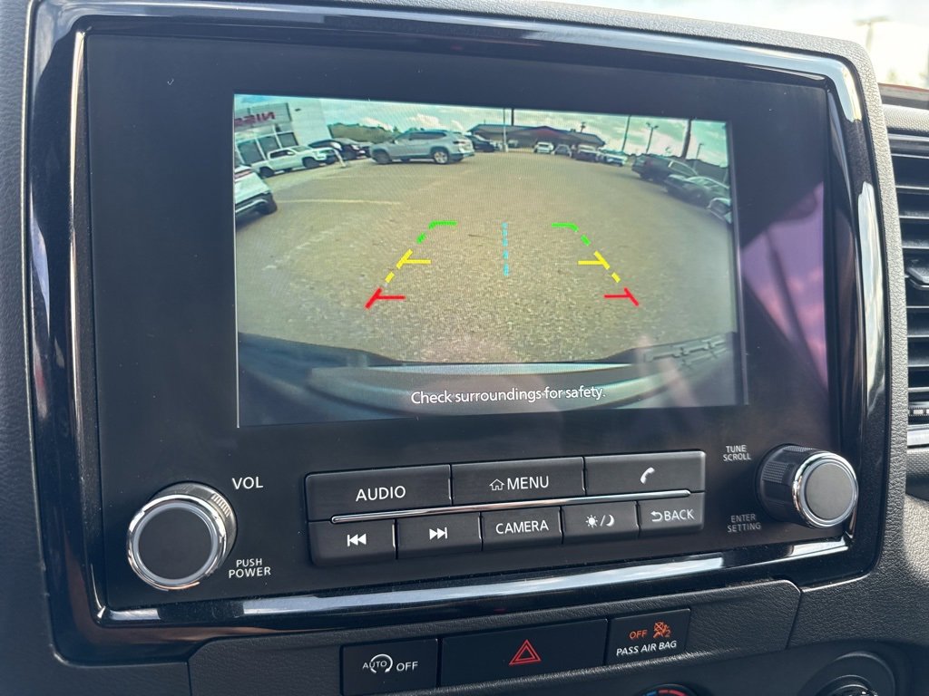 Used 2023 Nissan Frontier SV w/ Midnight Edition Package image 17