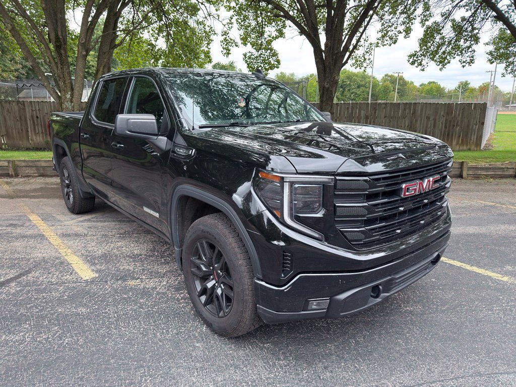 Used 2022 GMC Sierra 1500 Elevation w/ X31 Off-Road Package AWD/4WD image 9