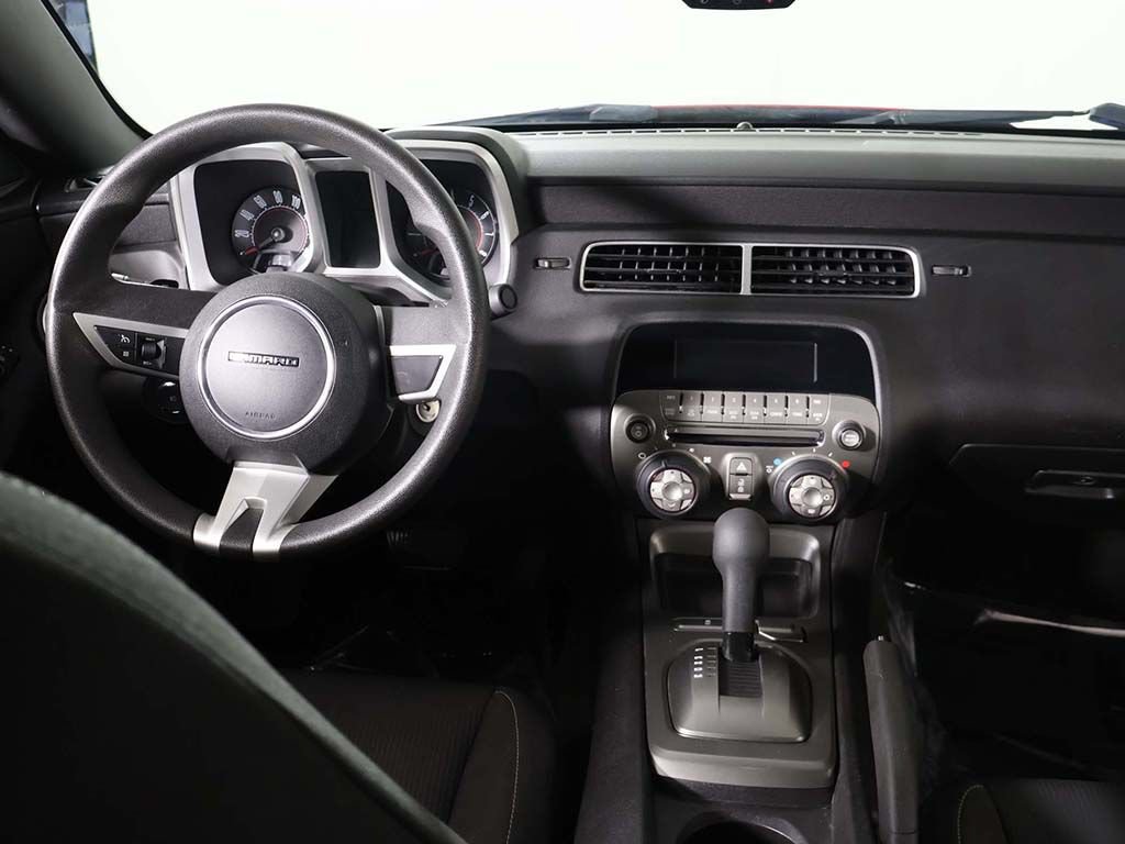 Used 2011 Chevrolet Camaro LT RWD image 22