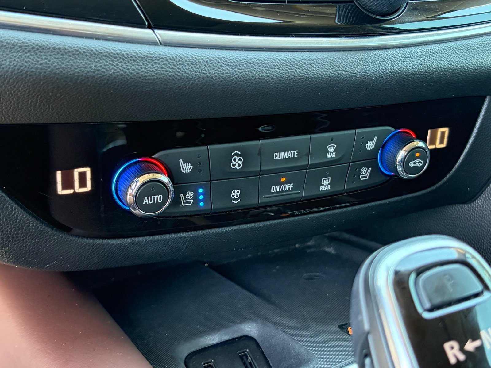 Used 2019 Buick Enclave Avenir w/ Trailering Package, 5000 lbs. AWD/4WD image 25