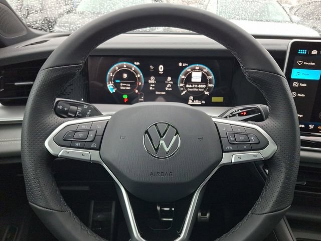 New 2026 Volkswagen Tiguan SE R-Line image 10