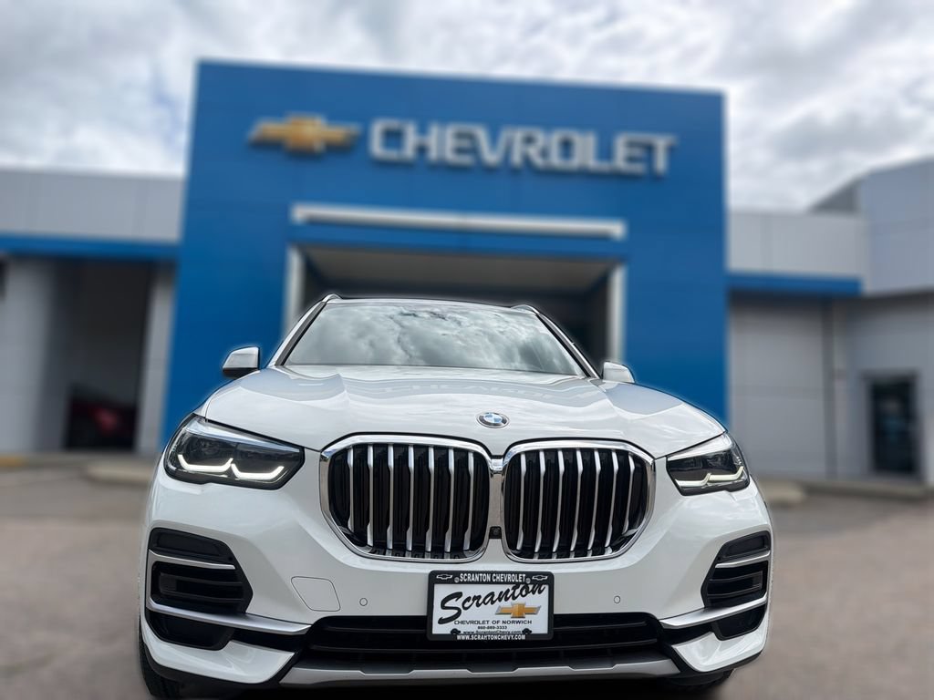 Used 2022 BMW X5 xDrive40i w/ Parking Assistance Package AWD/4WD image 23