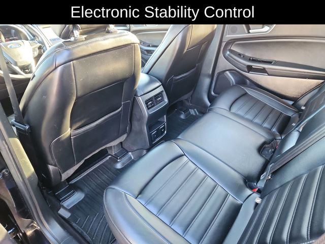 Used 2019 Ford Edge SEL w/ Equipment Group 201A image 28