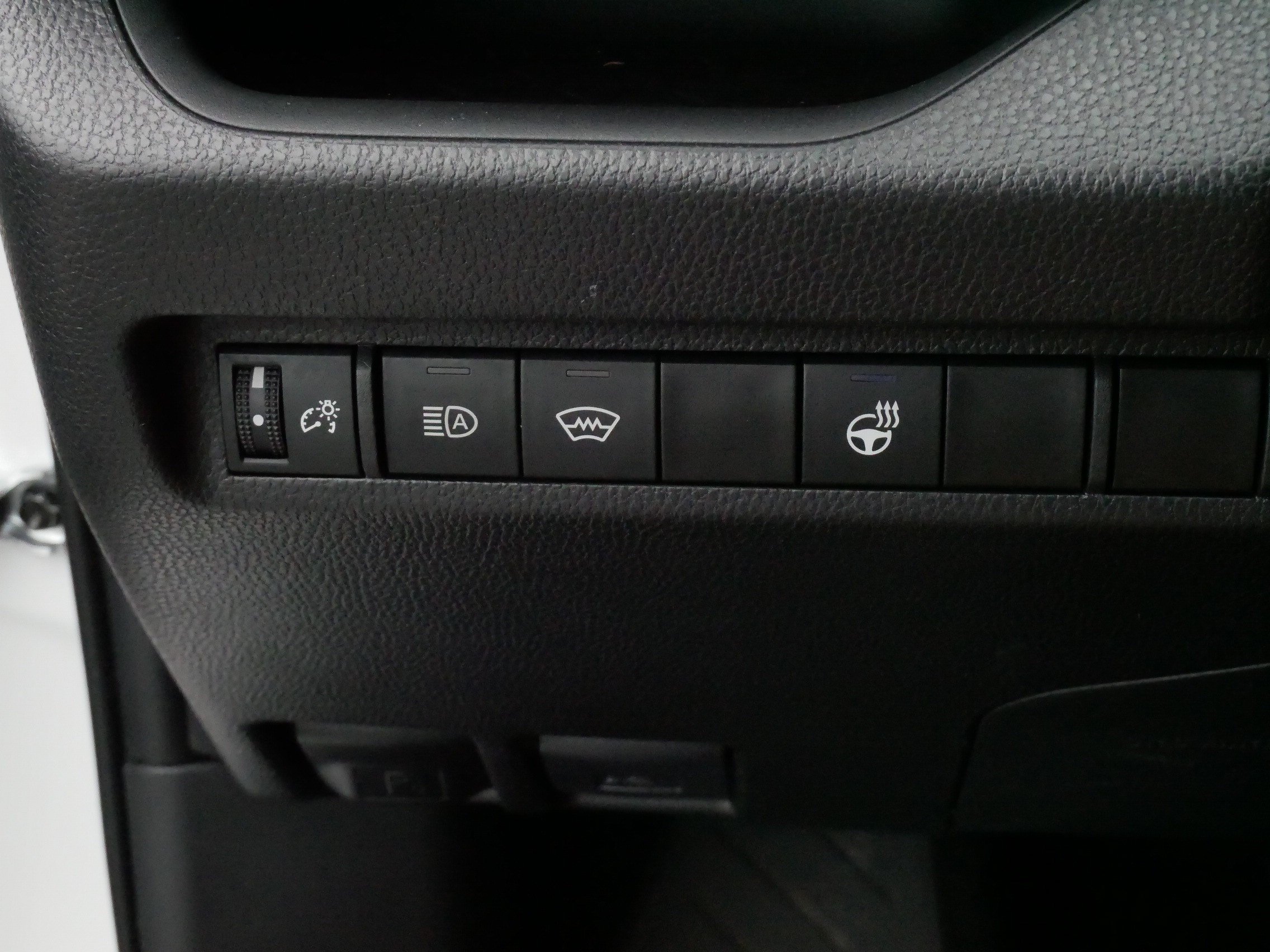 Certified 2024 Toyota RAV4 XLE w/ Weather Package AWD/4WD image 27