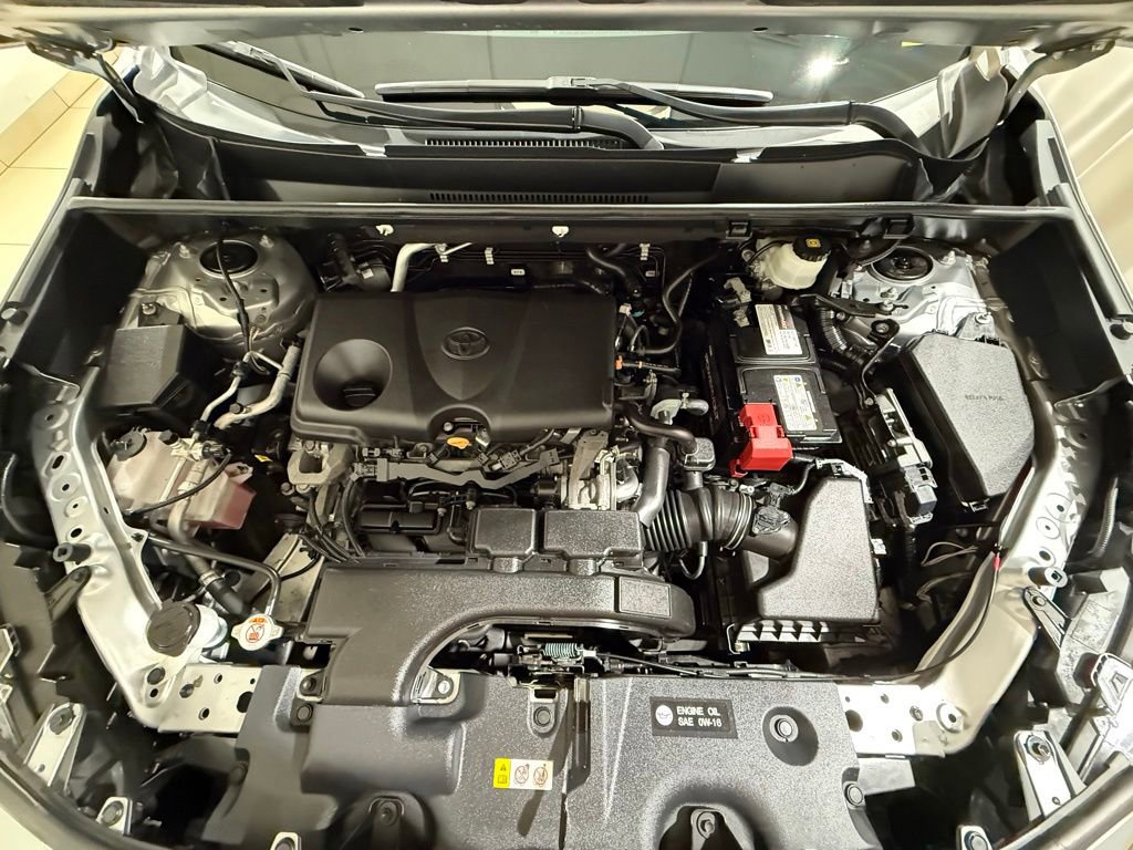 Used 2021 Toyota RAV4 XLE Premium AWD/4WD image 10
