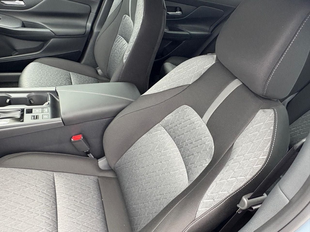 New 2026 Nissan Sentra SV w/ SV Convenience Package FWD image 17