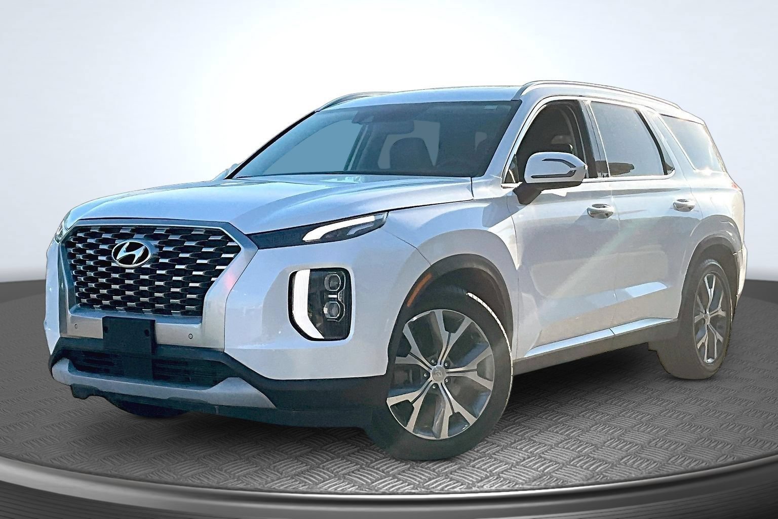 Used 2022 Hyundai Palisade SEL w/ 8P Bench Seat Package FWD image 1