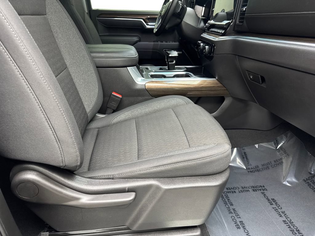 Used 2025 Chevrolet Silverado 1500 LT Trail Boss w/ Convenience Package II image 48