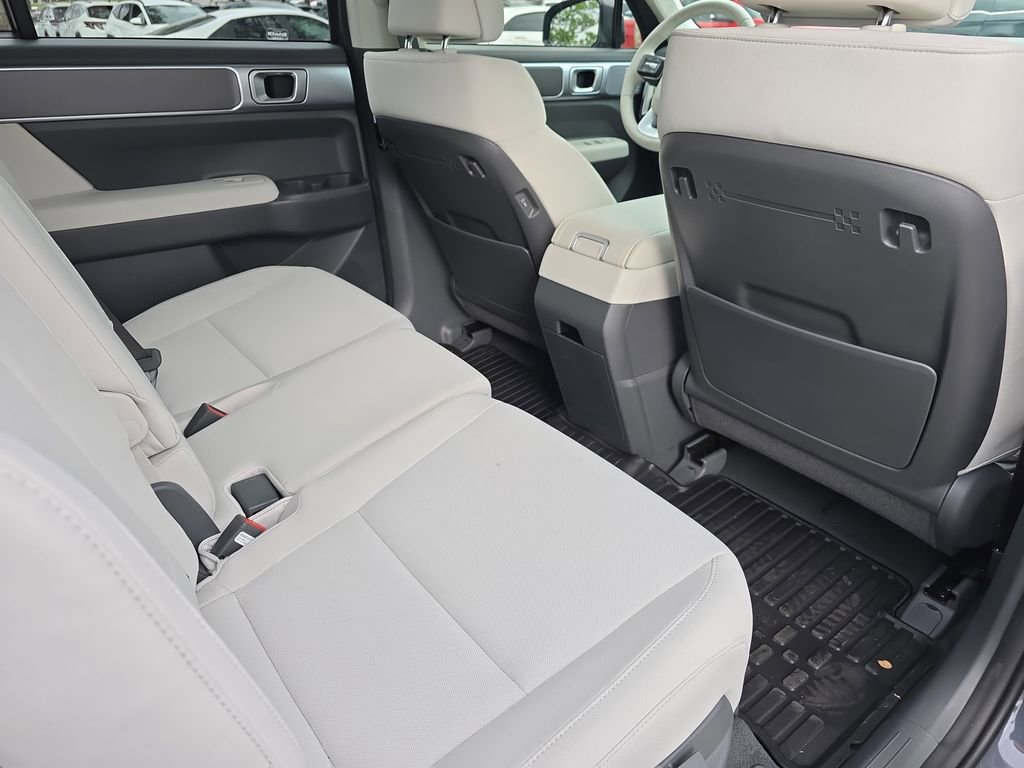 New 2026 Hyundai Santa Fe SE image 11