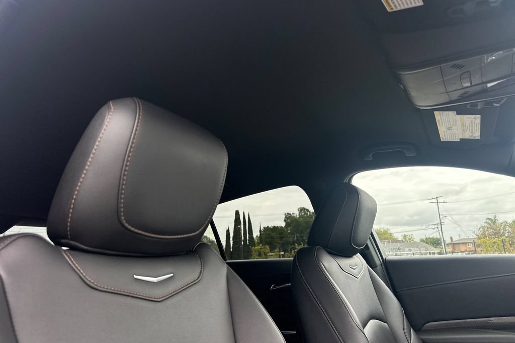Used 2019 Cadillac XT4 Sport w/ Driver Awareness Package FWD image 17