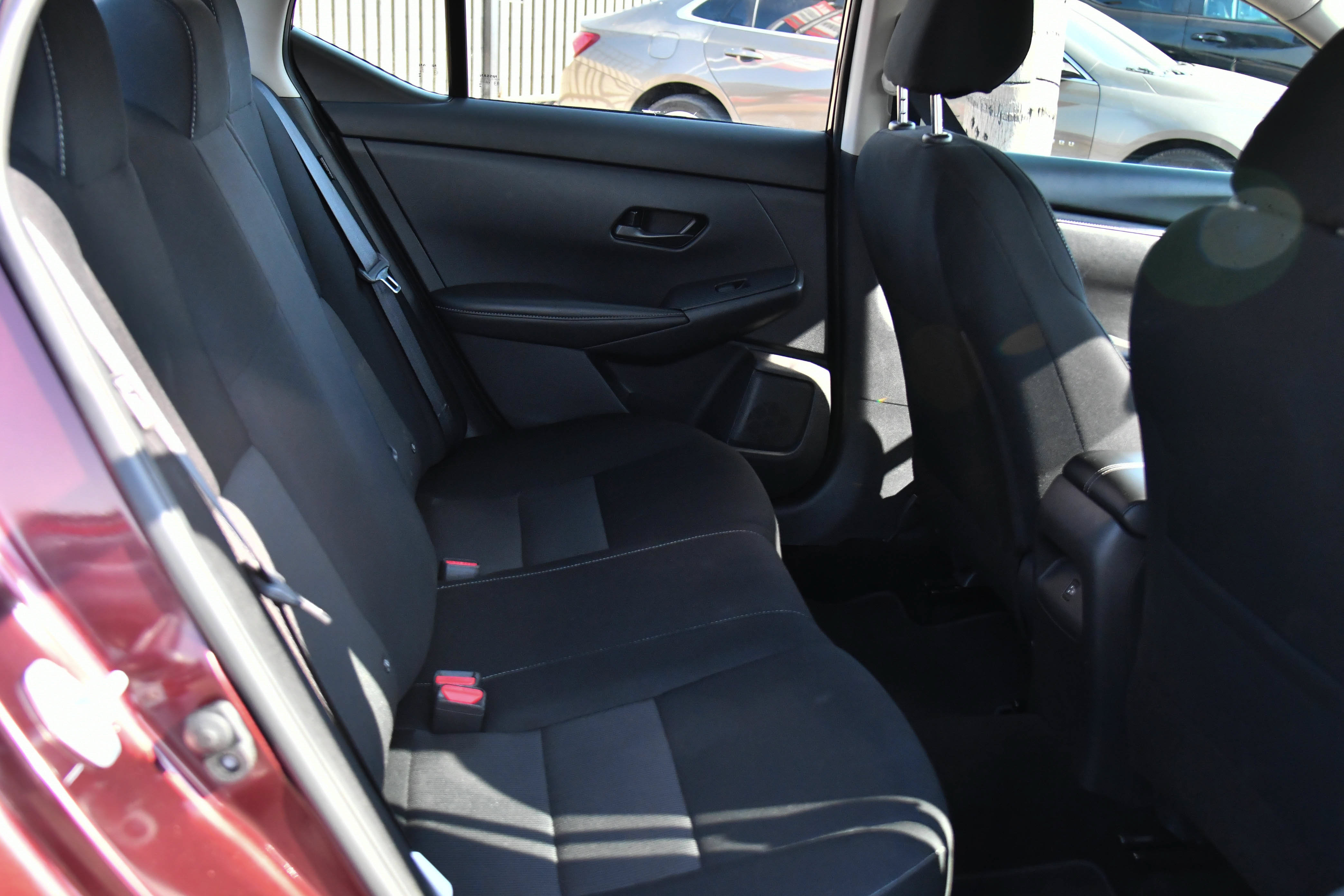 Used 2025 Nissan Sentra SV FWD image 36