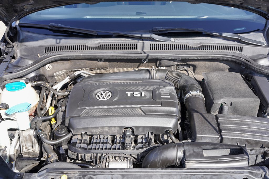Used 2014 Volkswagen Jetta GLI Autobahn image 35