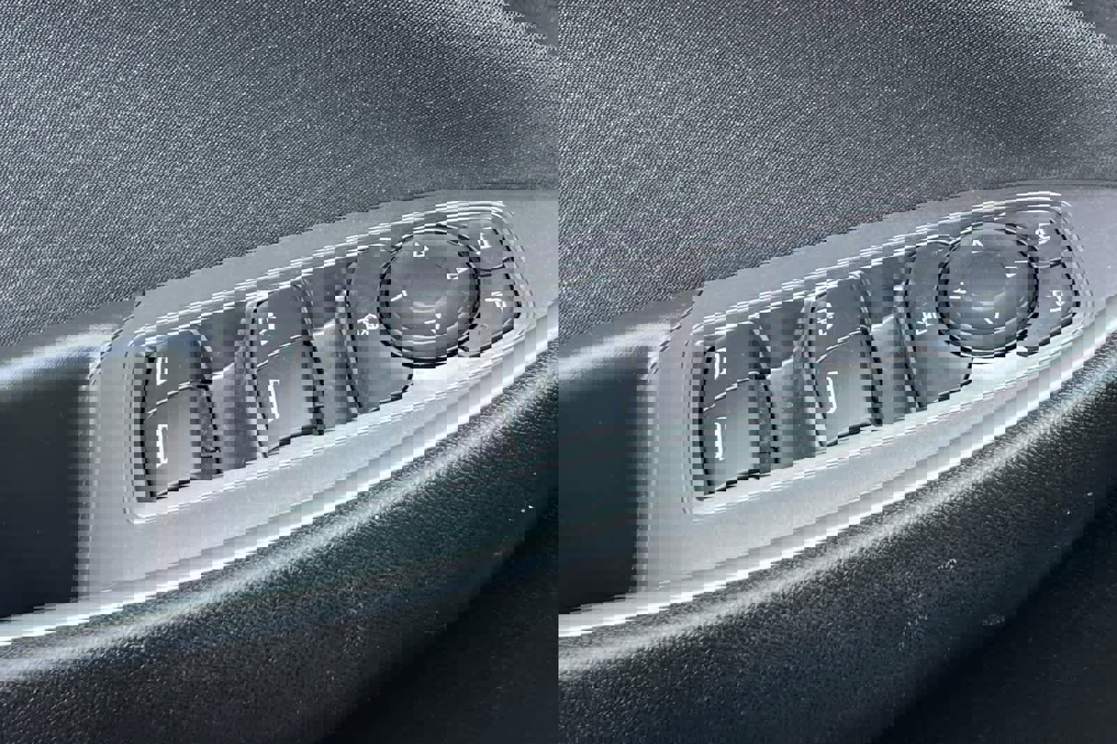 Used 2023 Chevrolet Malibu LT image 14