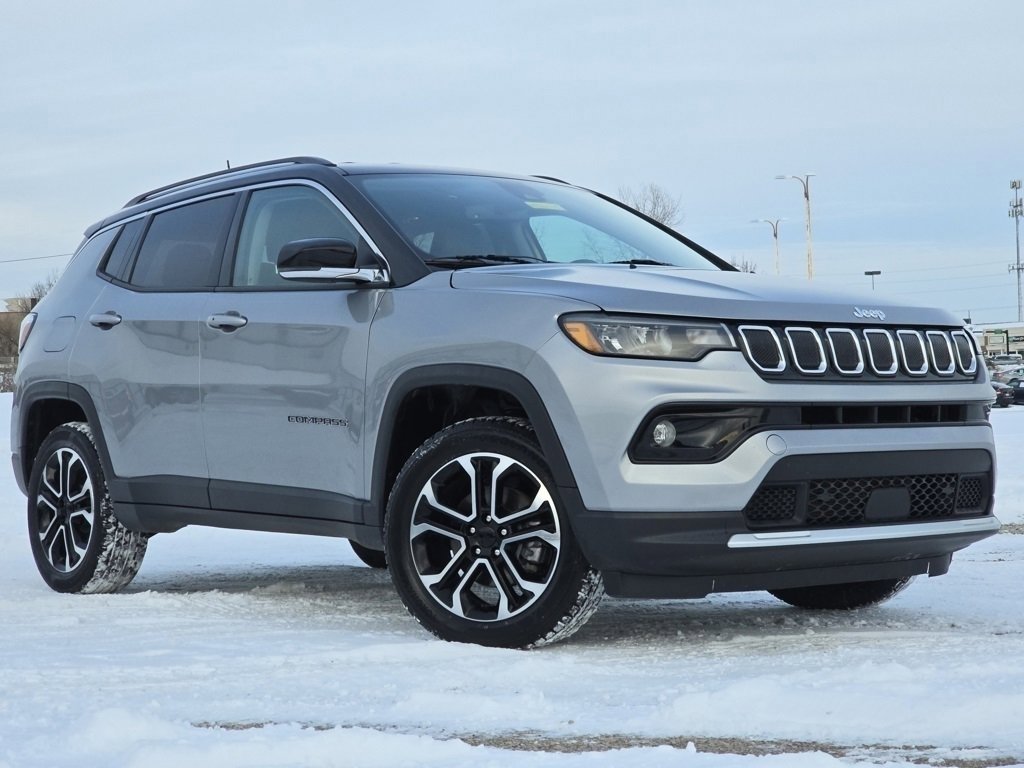 Used 2022 Jeep Compass Limited image 2