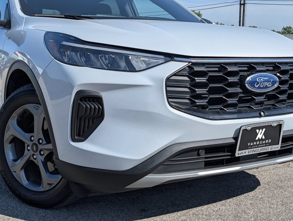 Used 2025 Ford Escape ST-Line FWD image 9