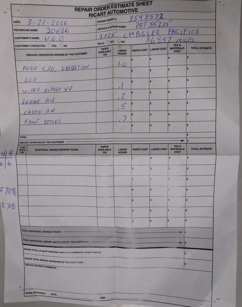 Used 2025 Chrysler Pacifica Select image 5