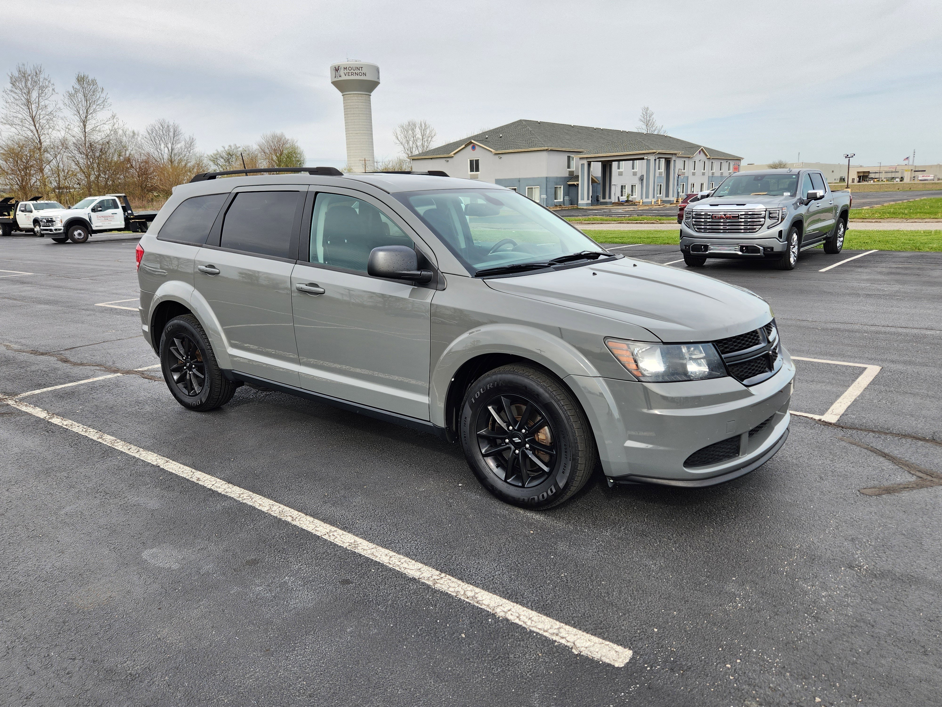 Used 2020 Dodge Journey SE w/ SE Popular Equipment Group FWD image 9