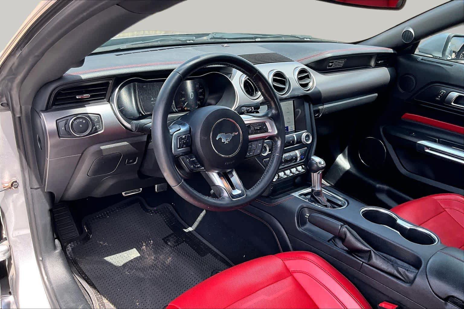 Used 2020 Ford Mustang GT Premium w/ Equipment Group 401A RWD image 18