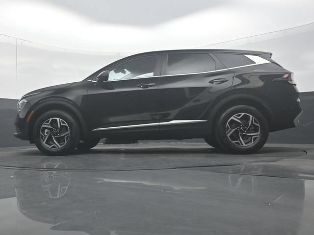 Used 2025 Kia Sportage LX AWD/4WD image 29