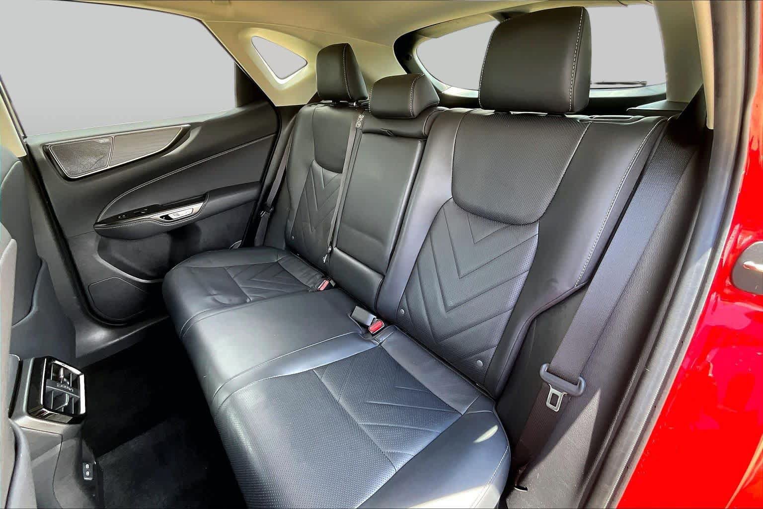 Used 2024 Lexus NX 350h AWD w/ Vision Package image 21