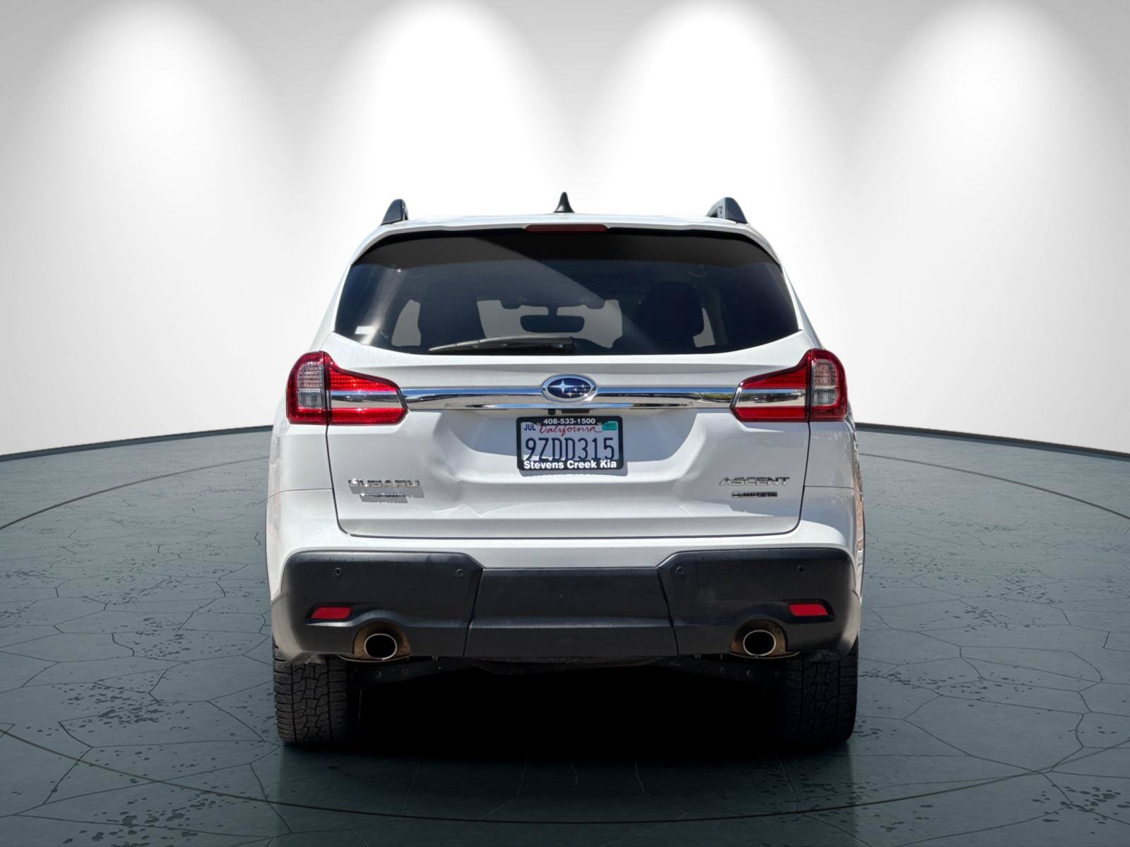 Used 2022 Subaru Ascent Limited w/ Technology Package AWD/4WD image 5