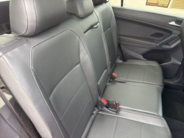 Used 2018 Volkswagen Tiguan SEL FWD image 18