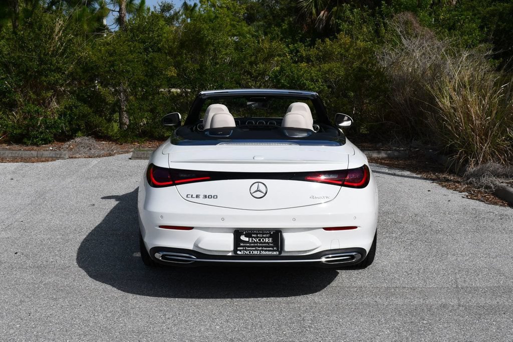 Used 2024 Mercedes-Benz CLE 300 4MATIC Cabriolet image 38