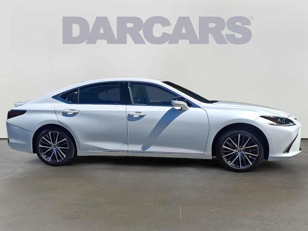 Used 2023 Lexus ES 300h w/ Premium Package FWD image 7