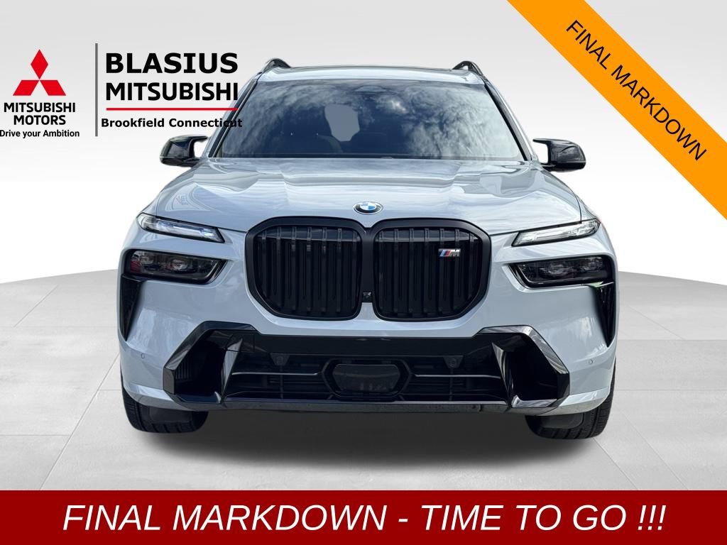 Used 2025 BMW X7 M60i w/ Climate Comfort Package image 3