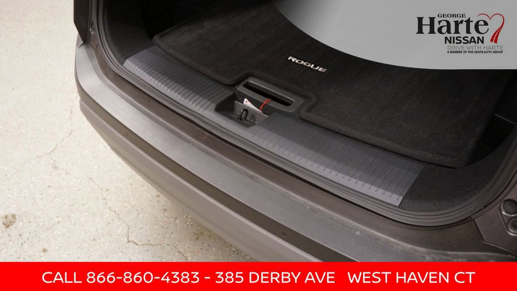 Certified 2022 Nissan Rogue S image 40