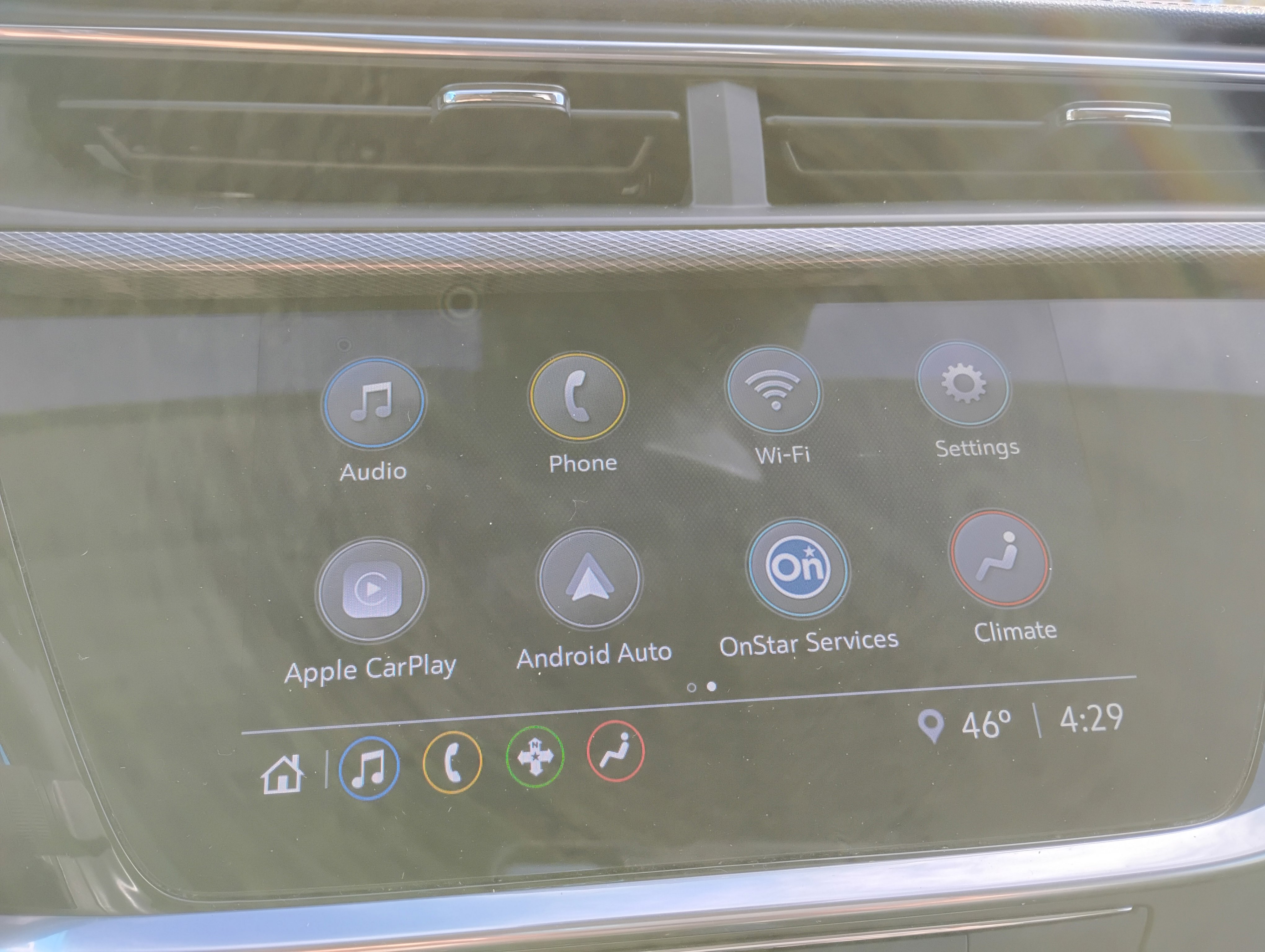 Used 2022 Buick Encore GX Essence w/ Experience Buick Package image 2