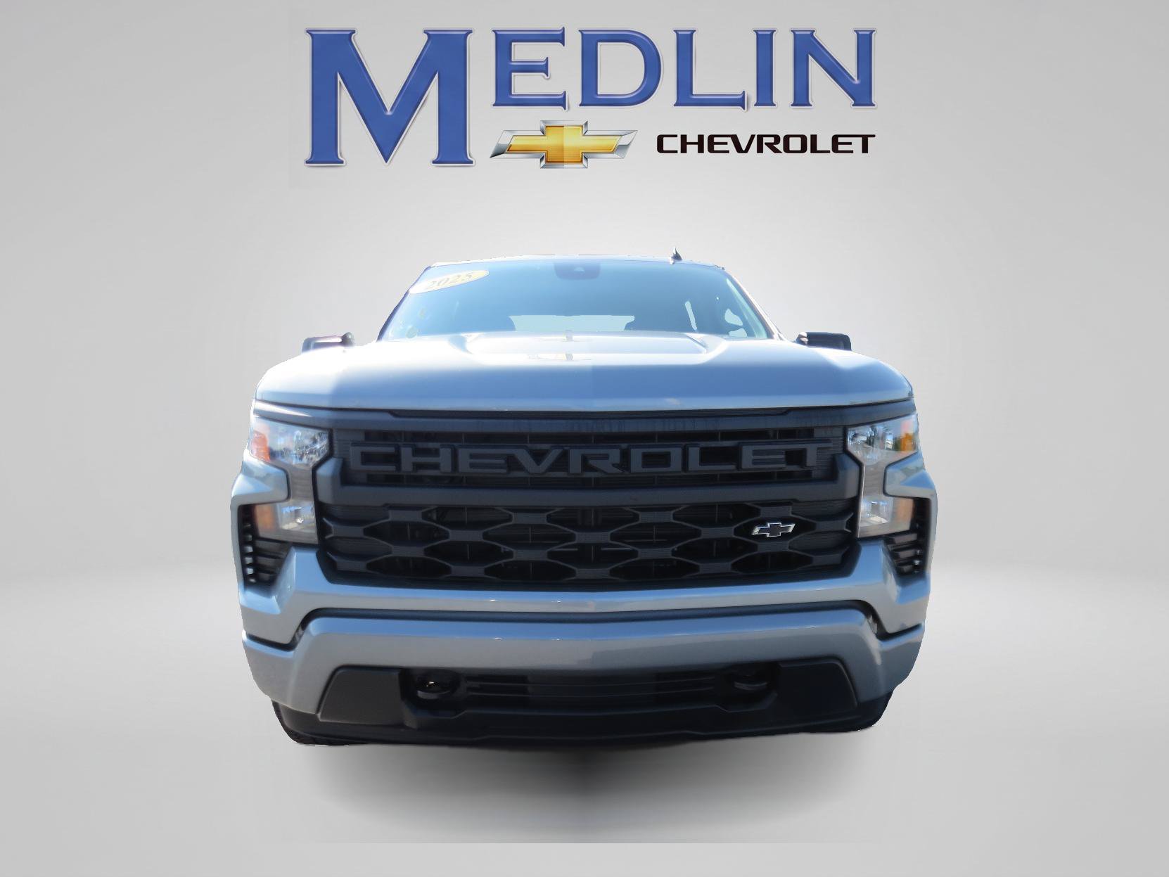 Used 2025 Chevrolet Silverado 1500 Custom w/ Turbomax Blackout Package AWD/4WD image 3