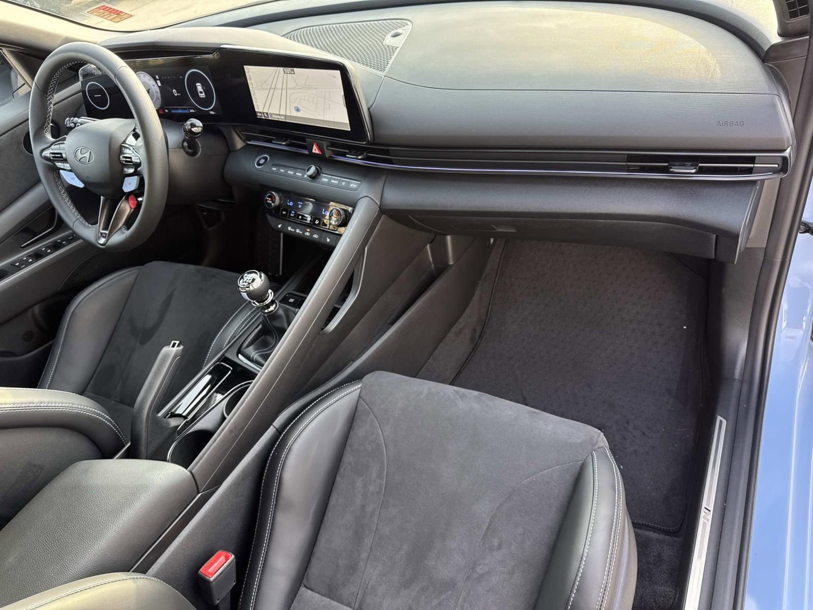 Used 2025 Hyundai Elantra N Base image 10