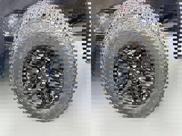 Used 2024 Chevrolet Silverado 1500 LT Trail Boss w/ Convenience Package II image 32