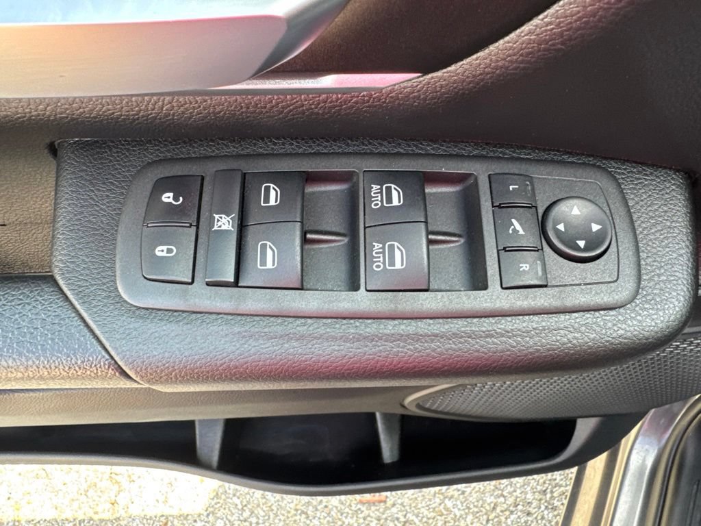 Used 2022 RAM 1500 Big Horn AWD/4WD image 10