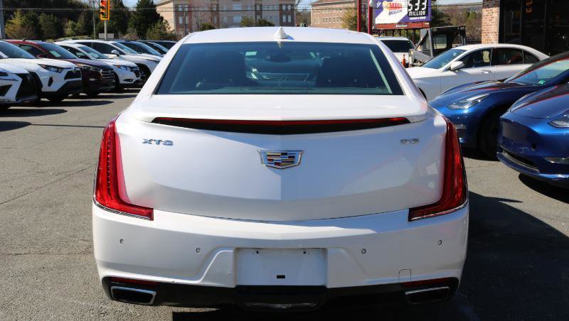 Used 2018 Cadillac XTS Luxury image 7