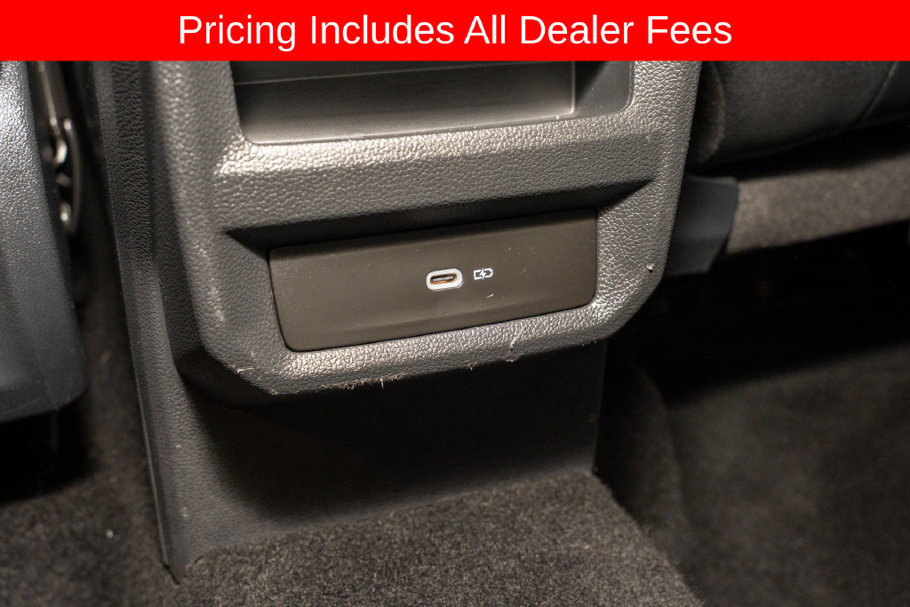 Used 2022 Volkswagen Taos SE FWD image 7