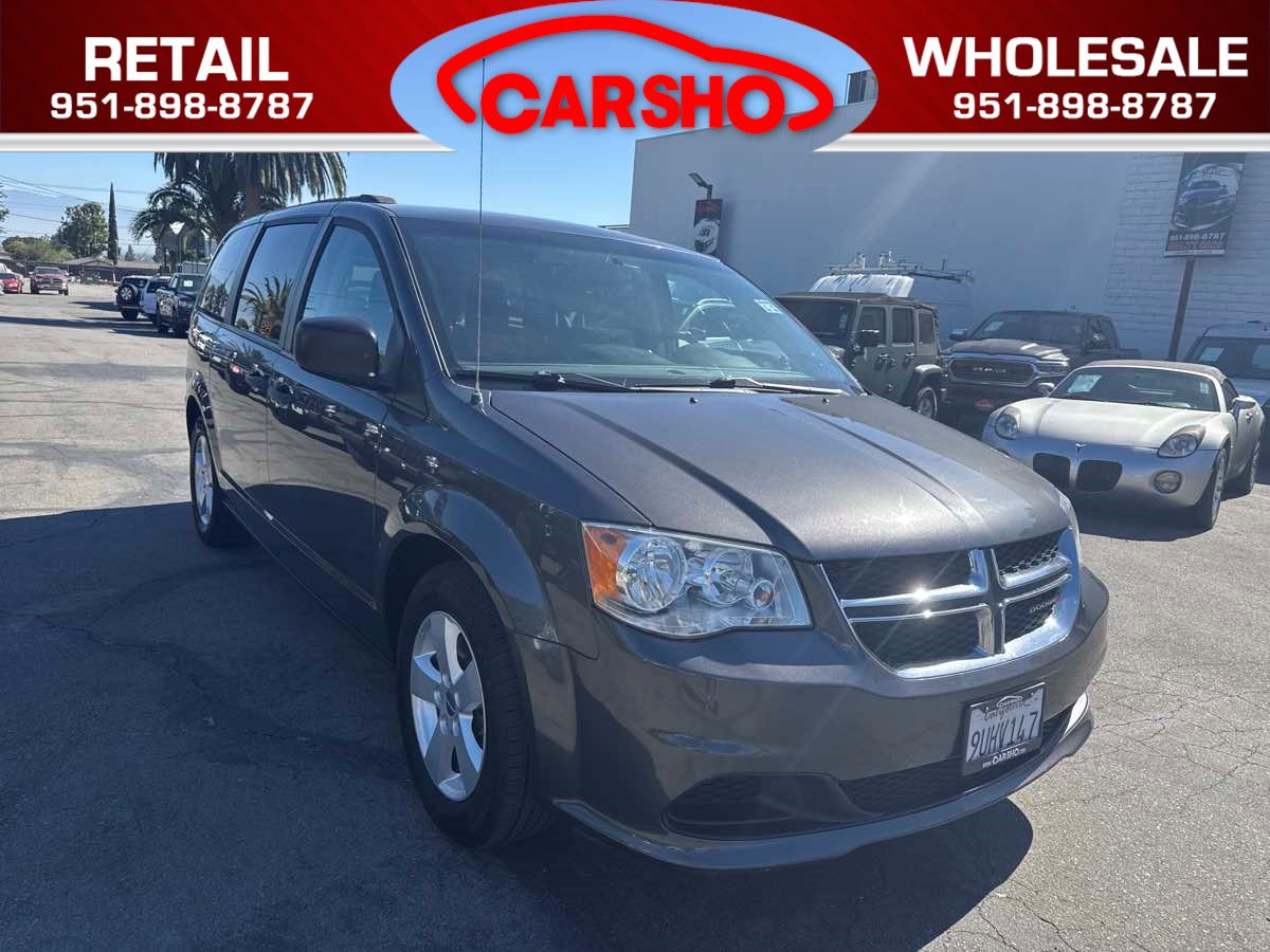 Used 2017 Dodge Grand Caravan w/ SE Plus Package