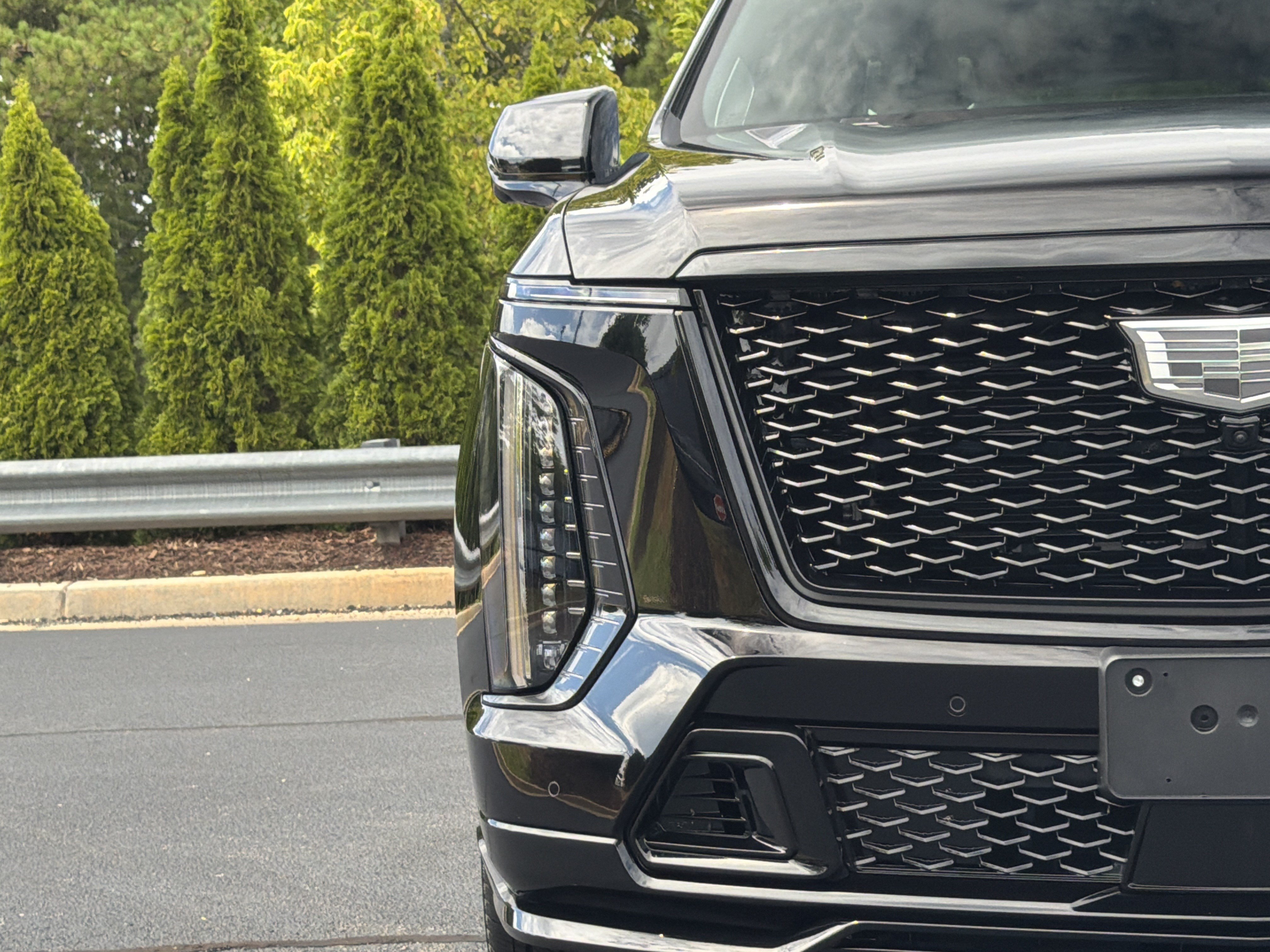 Used 2025 Cadillac Escalade V w/ LPO, ONYX Package AWD/4WD image 18