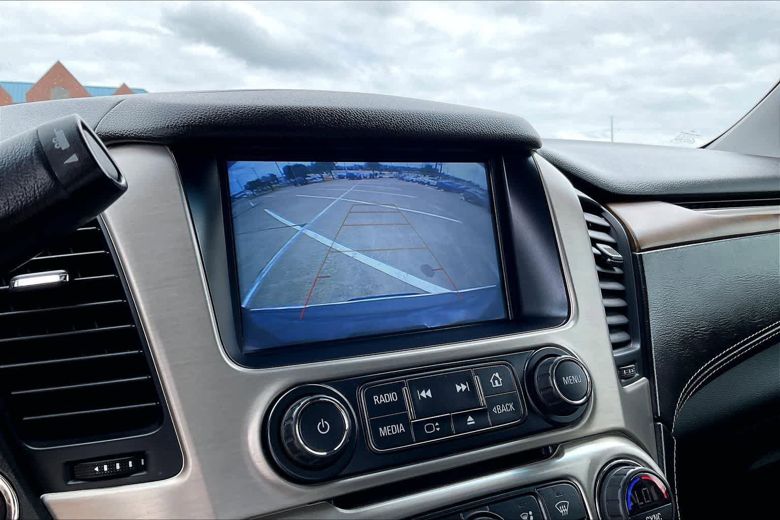 Used 2020 GMC Yukon Denali w/ Denali Premium Package RWD image 26