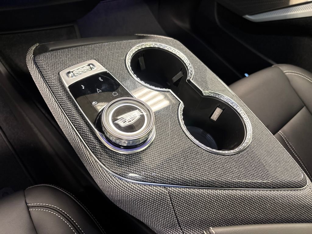 New 2026 Cadillac Optiq Sport 1 image 41