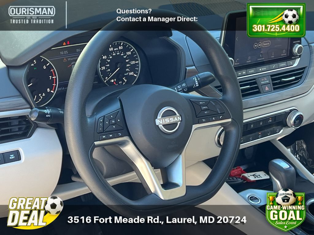 Used 2024 Nissan Altima 2.5 SV FWD image 9