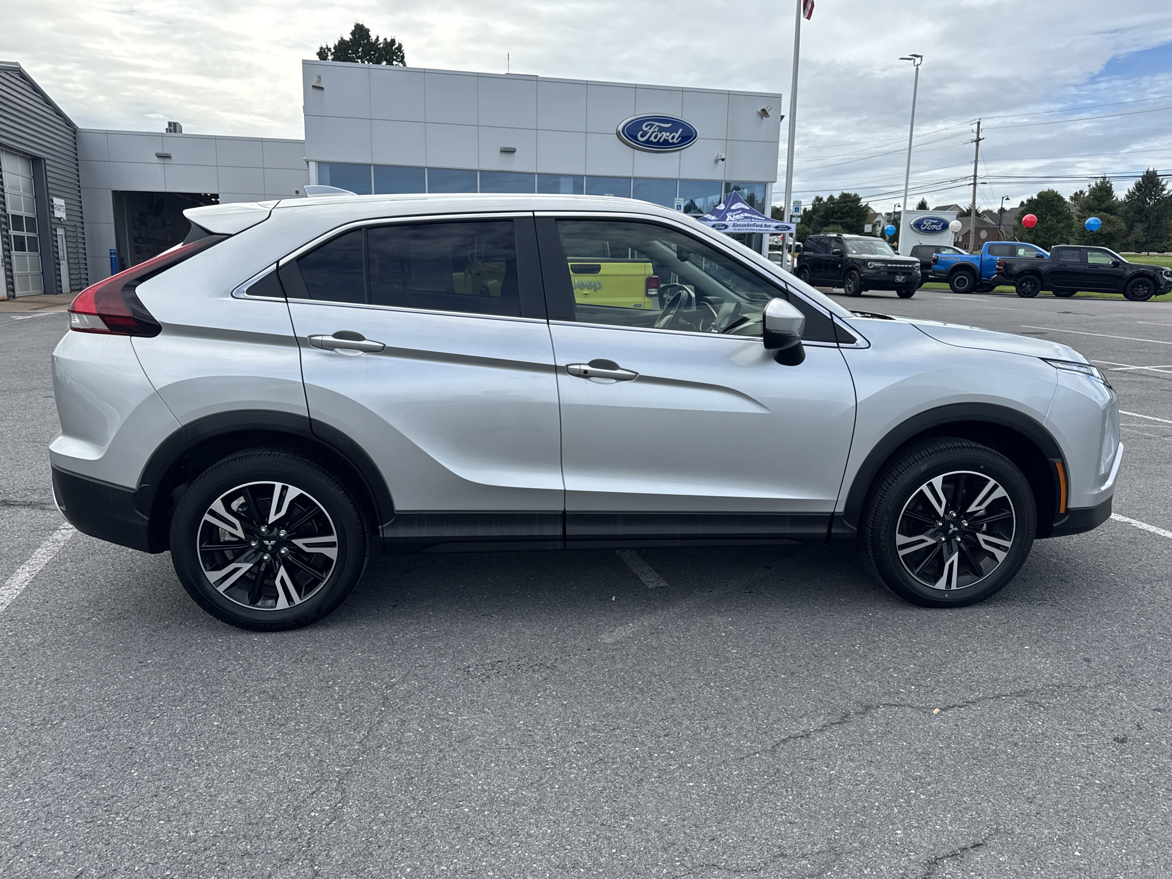 Used 2026 Mitsubishi Eclipse Cross AWD image 2