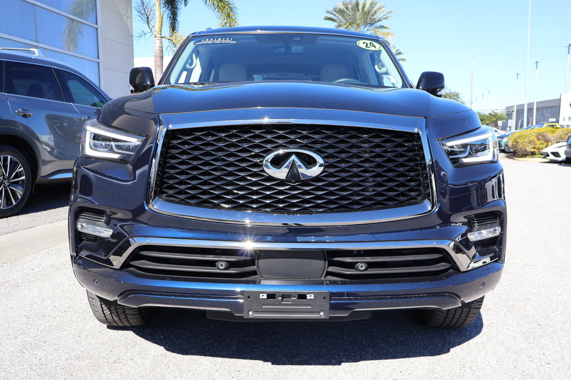 Certified 2024 INFINITI QX80 Premium Select w/ Cargo Package image 13