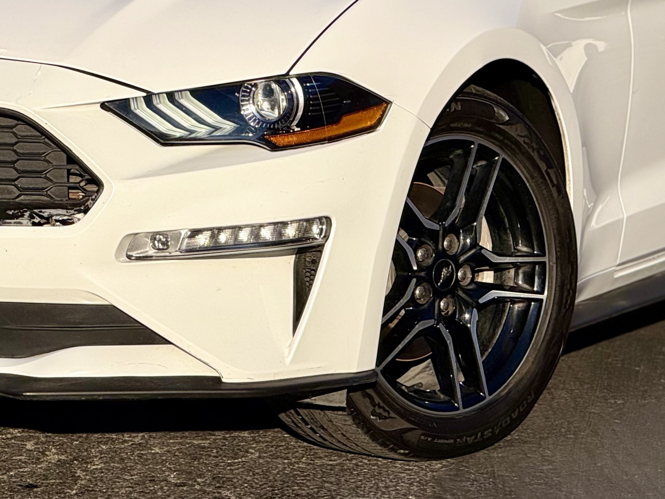 Used 2021 Ford Mustang Premium RWD image 9