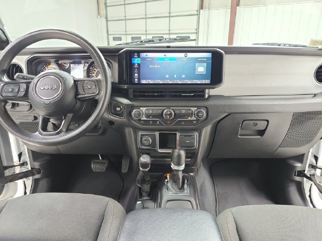 Used 2024 Jeep Wrangler Unlimited Sport AWD/4WD image 25