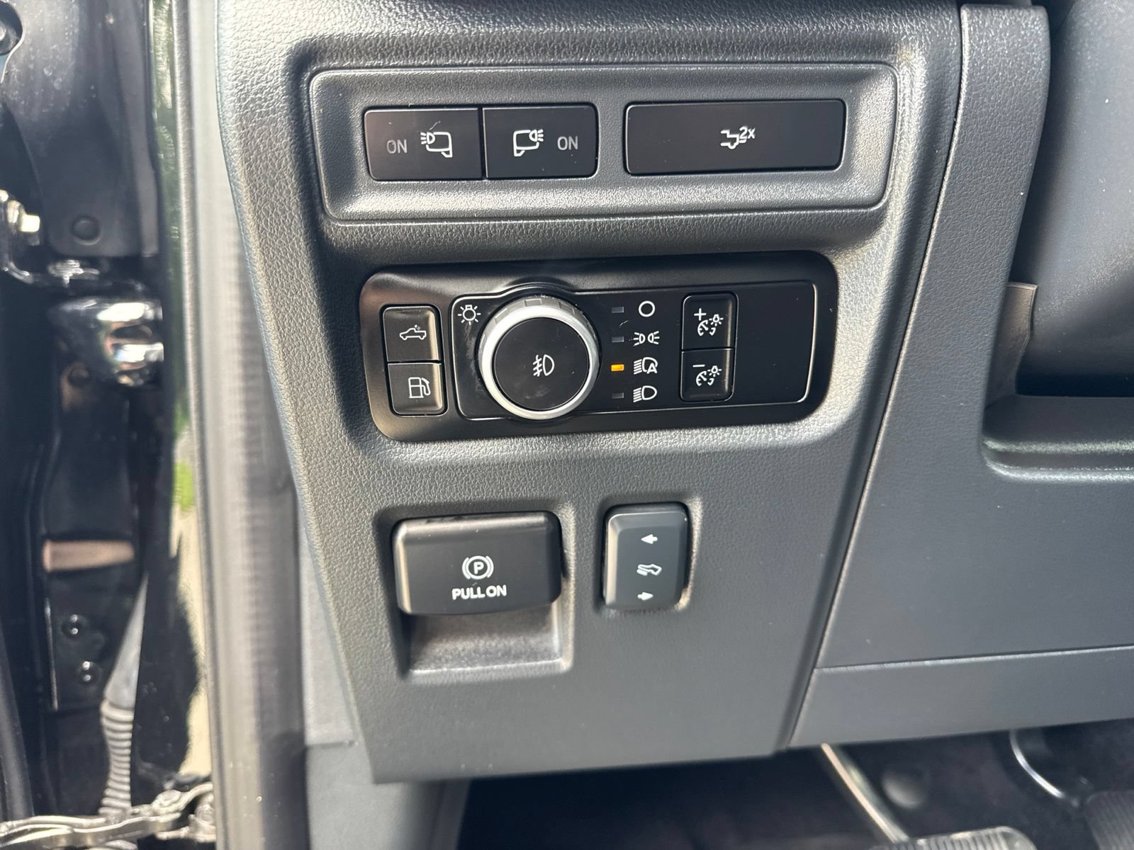 Used 2024 Ford F150 Lariat w/ Equipment Group 502A High AWD/4WD image 20