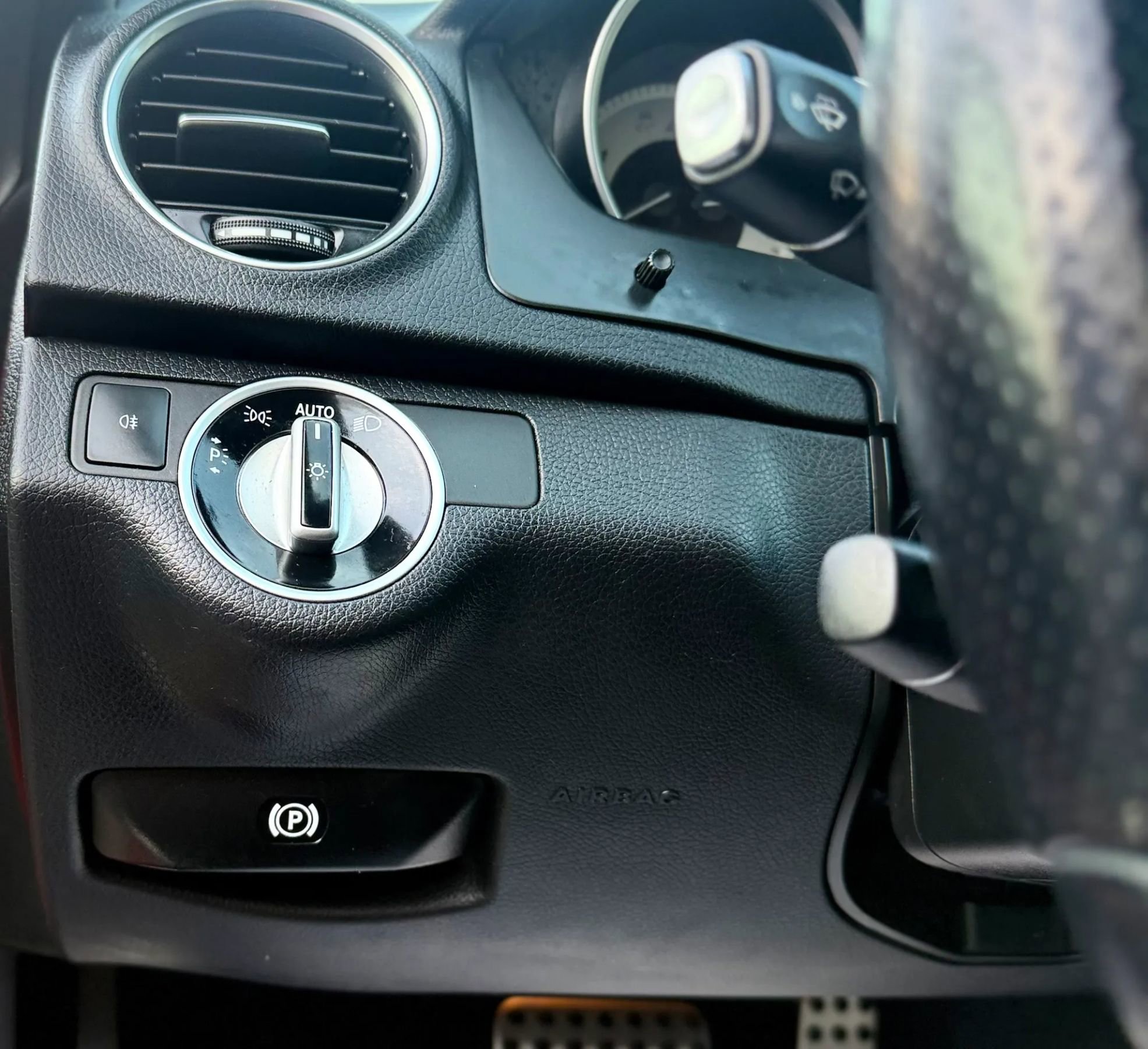 Used 2014 Mercedes-Benz C 250 Coupe image 20